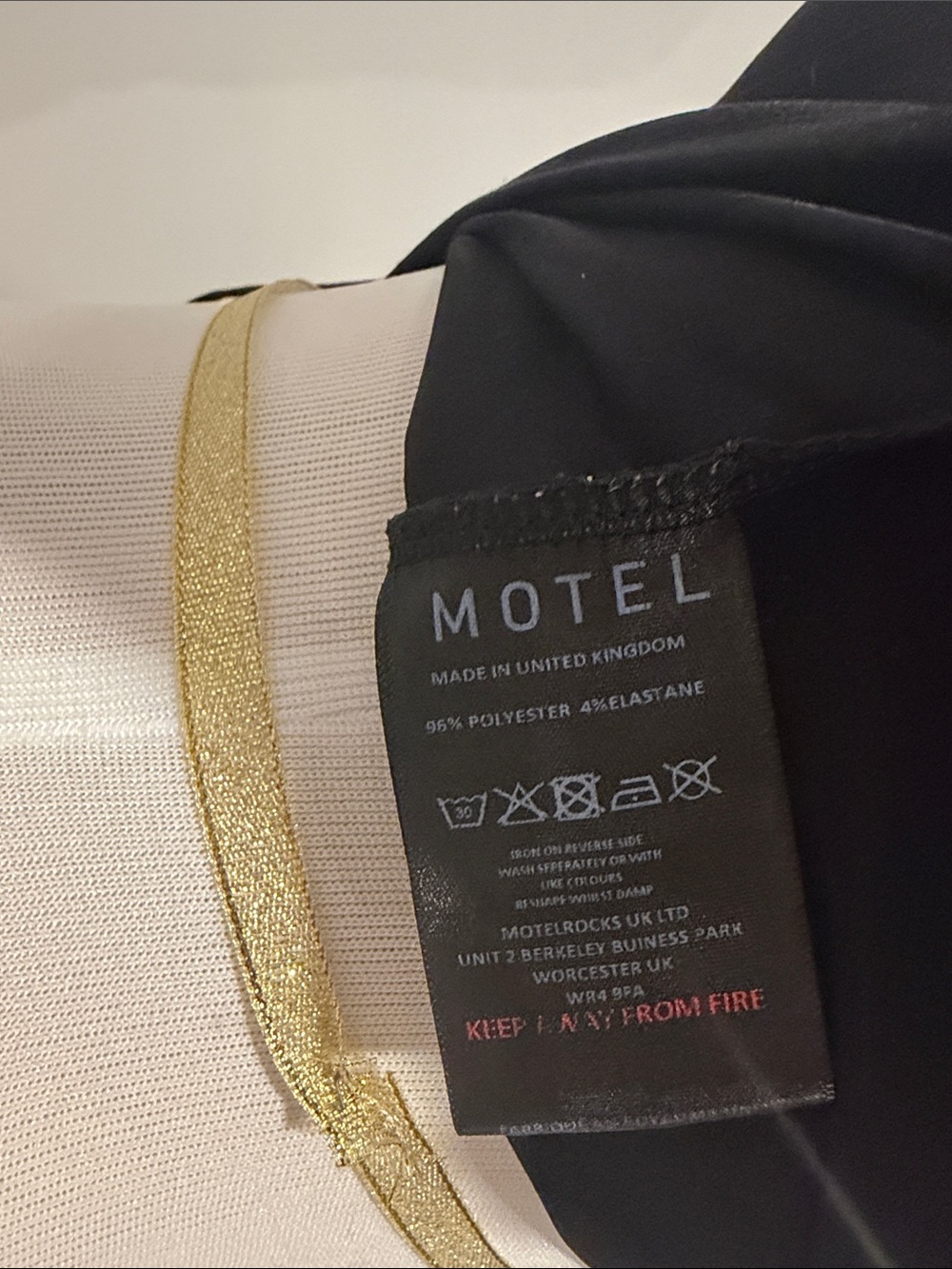 Motel Rocks Black Top - Picture 5 of 5